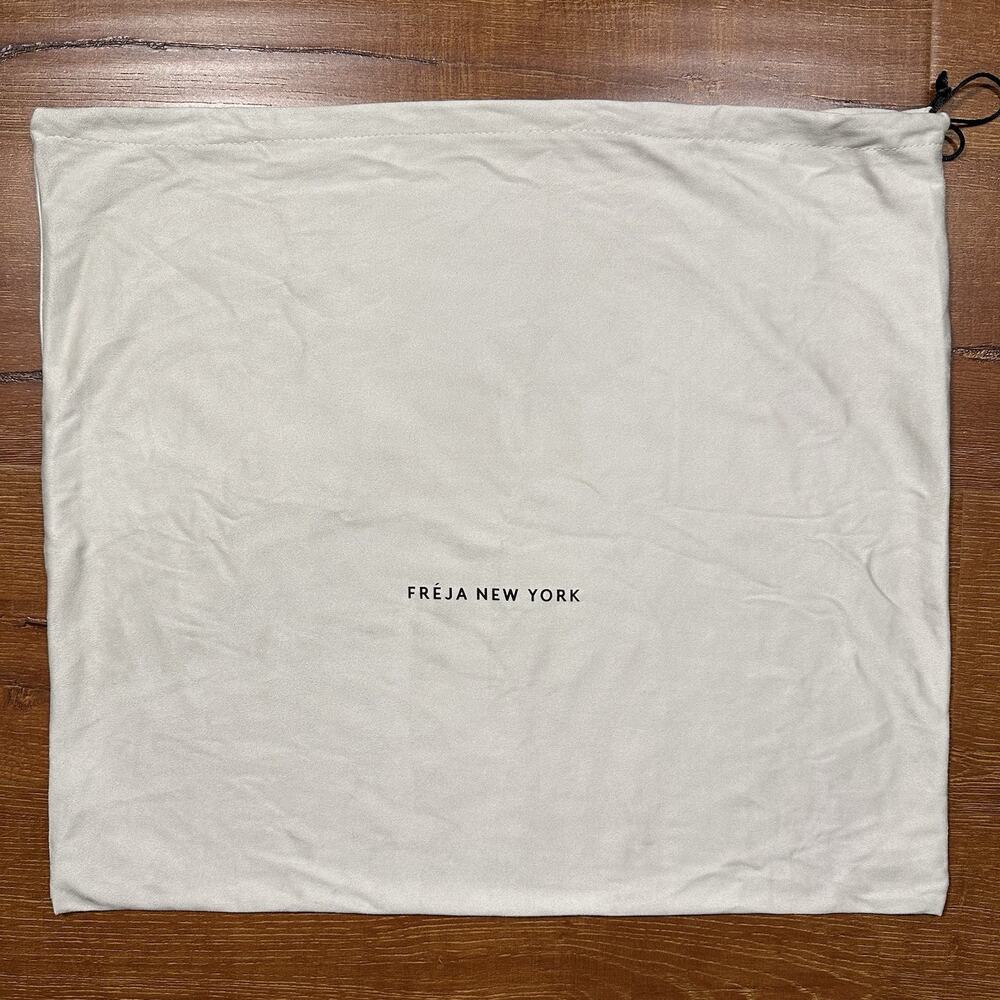 Freja New York Dust Bag 21.5"x19" Ivory Drawstring Cover Protector Storage Purse